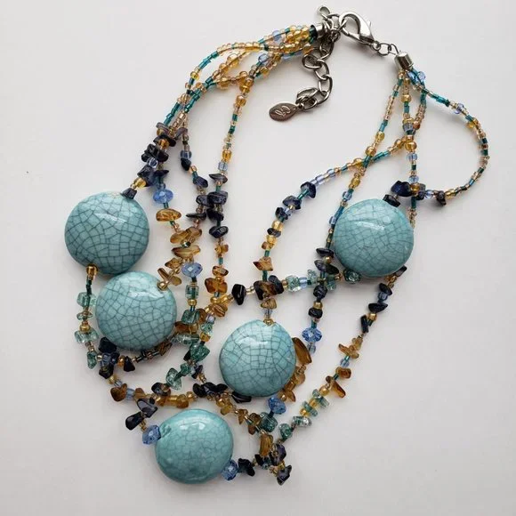 NWOT fun and Beautiful Statement Necklace. - Picture 5 of 9